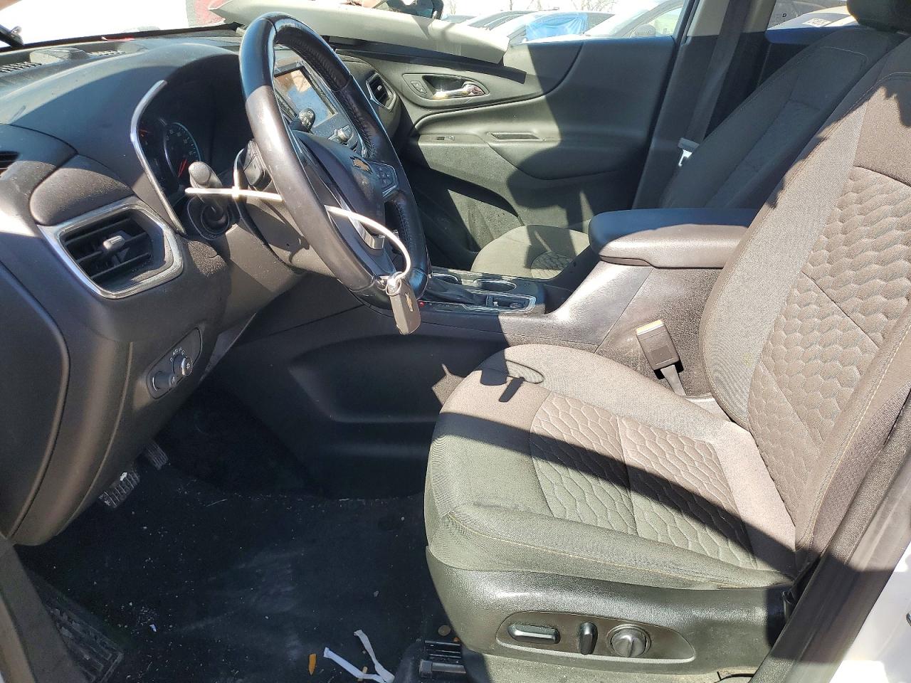 2019 CHEV EQUINOX LT photo 13
