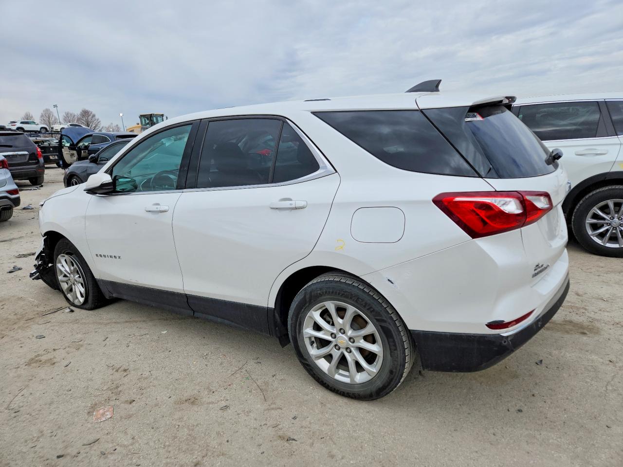 2019 CHEV EQUINOX LT photo 3