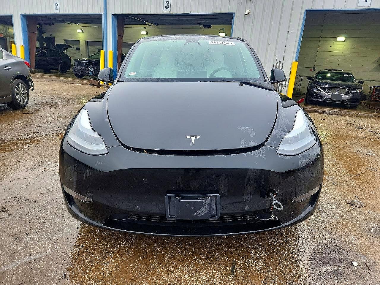 2021 TESLA MODEL Y photo 9