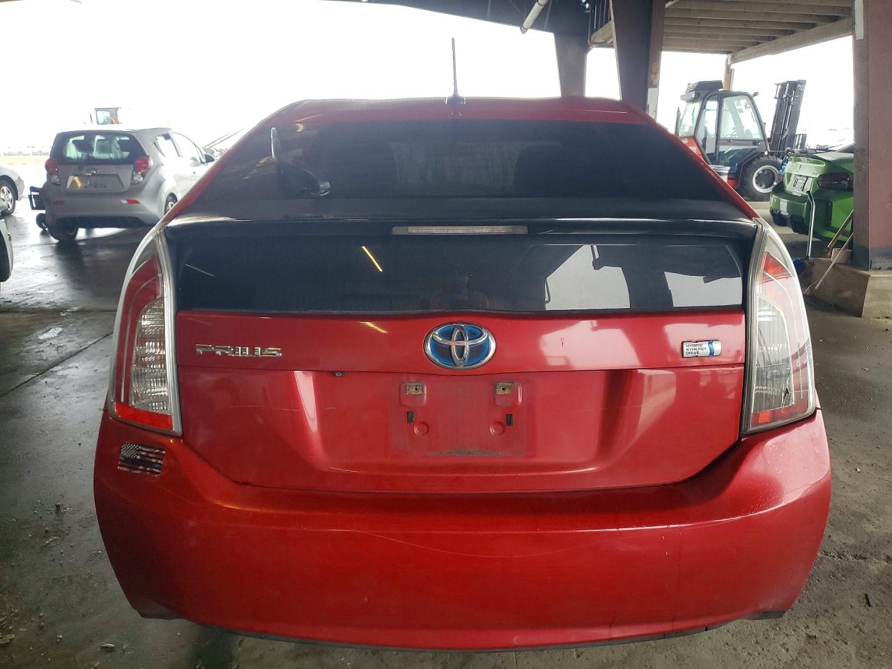 2012 TOYOTA PRIUS THREE photo 11
