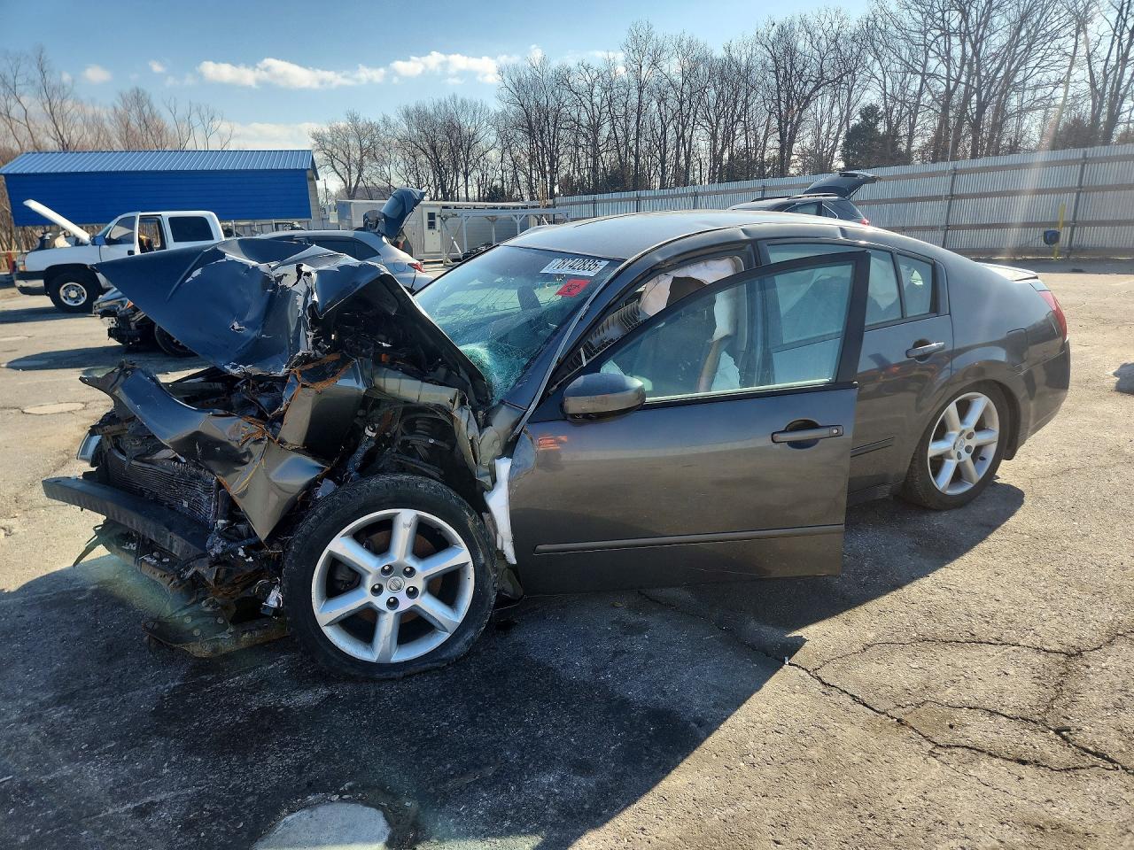 2005 NISSAN MAXIMA
