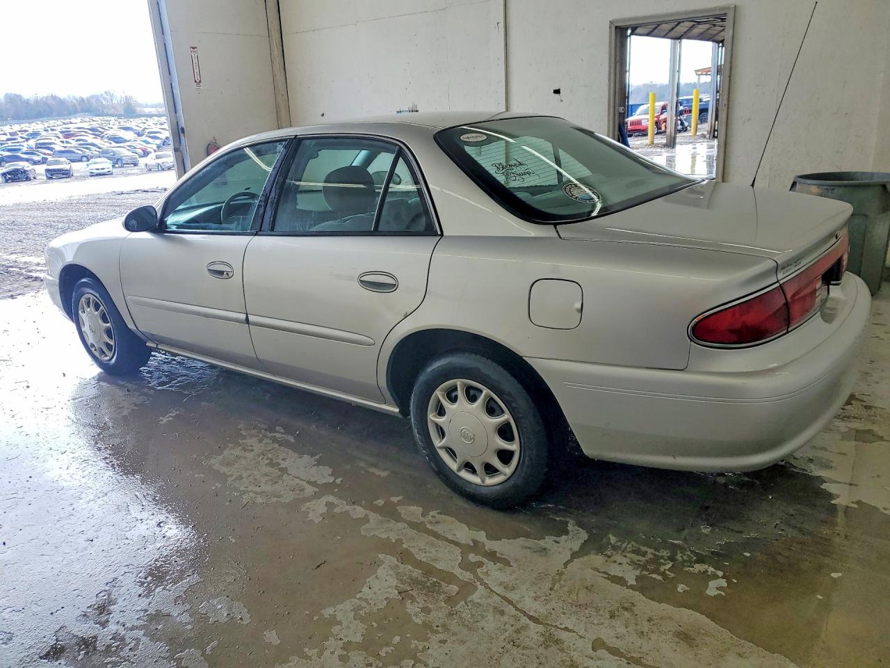 2004 BUICK CENTURY CUSTOM photo 3