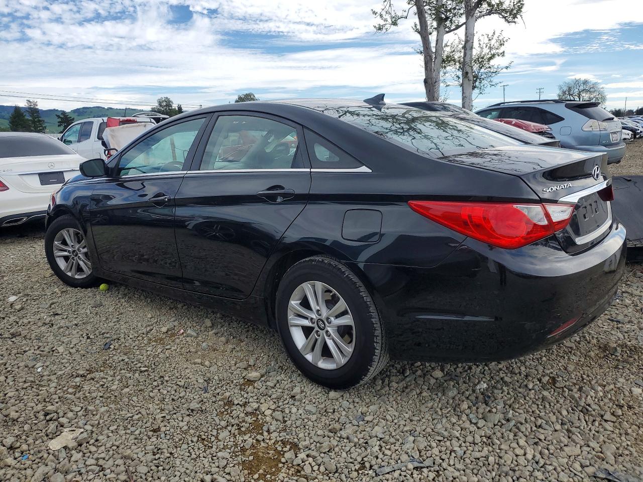 2013 HYUNDAI SONATA GLS photo 2