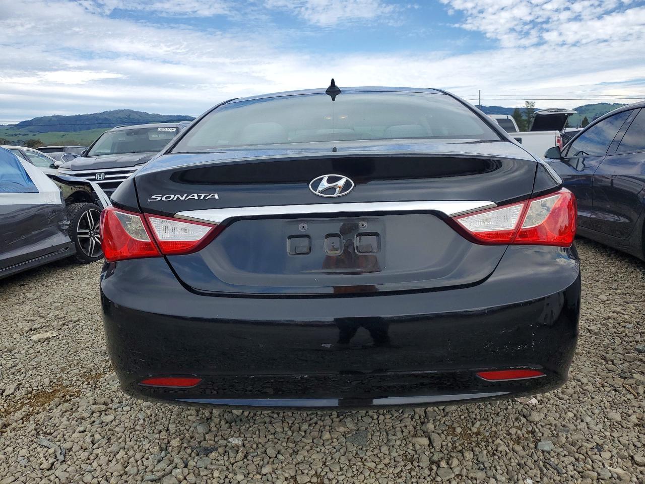 2013 HYUNDAI SONATA GLS photo 6