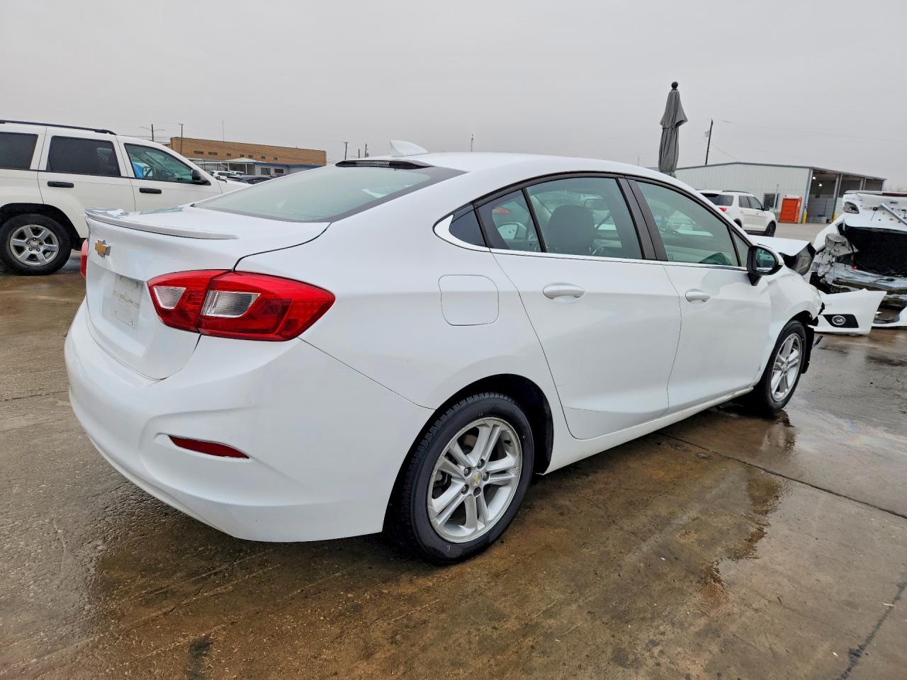 2017 CHEVROLET CRUZE LT photo 5