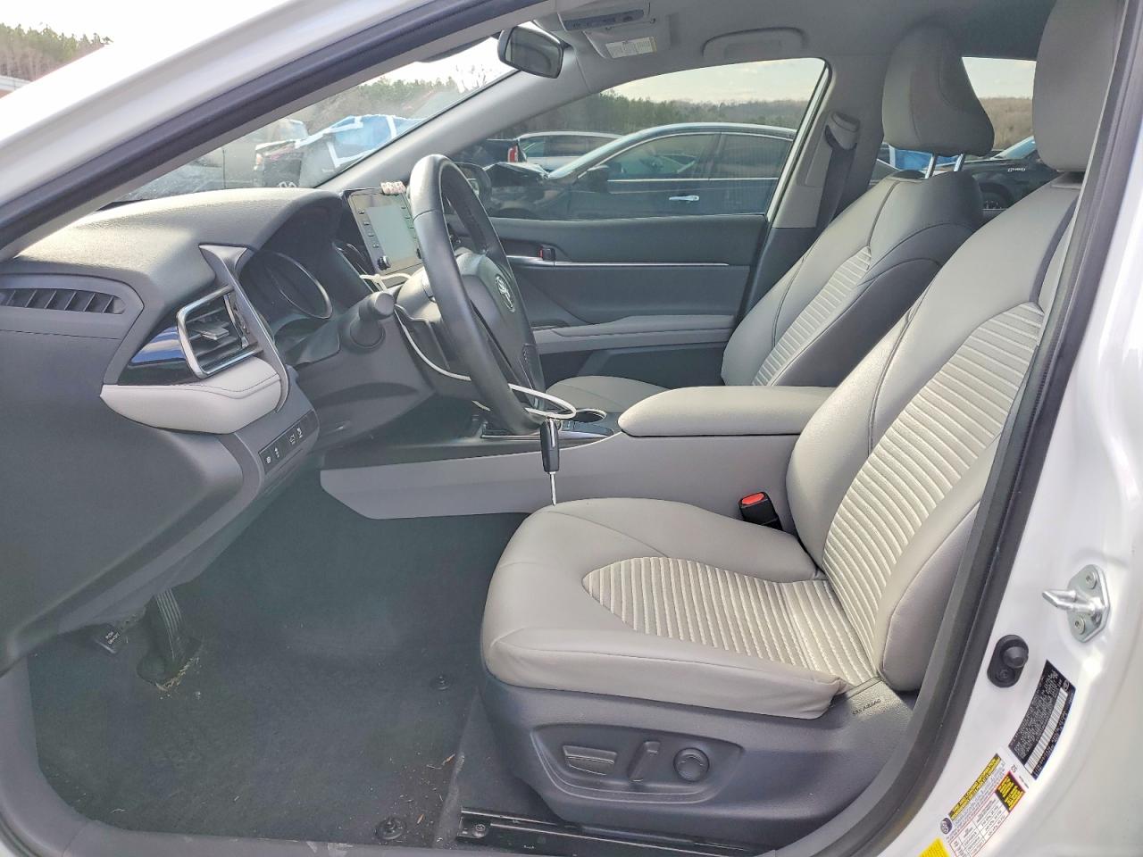 2024 TOYOTA CAMRY SE photo 13