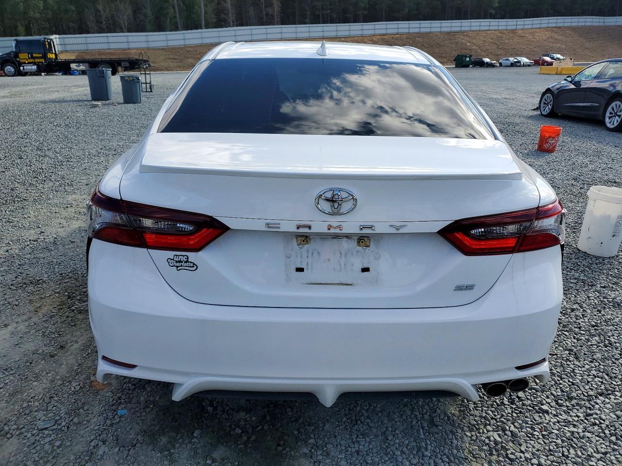 2024 TOYOTA CAMRY SE photo 11