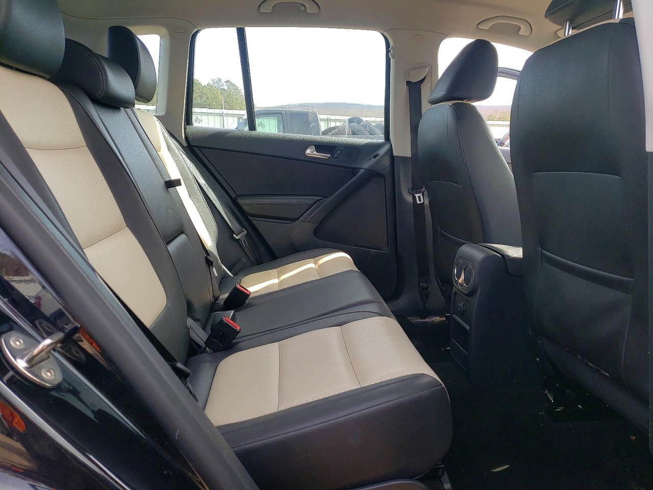 2017 VOLKSWAGEN TIGUAN S photo 11