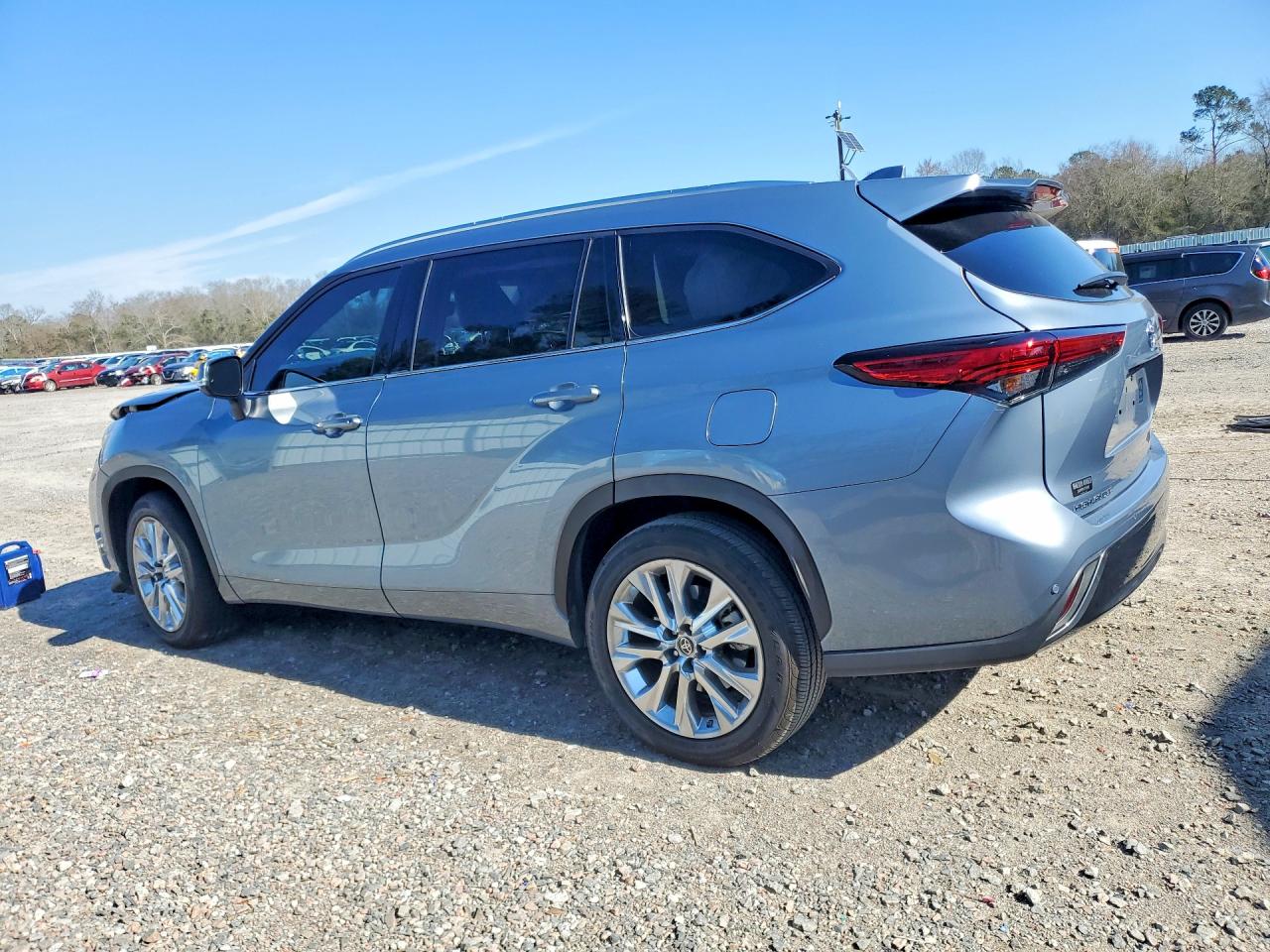 2023 TOYOTA HIGHLANDER HYBRID LIMITED photo 3