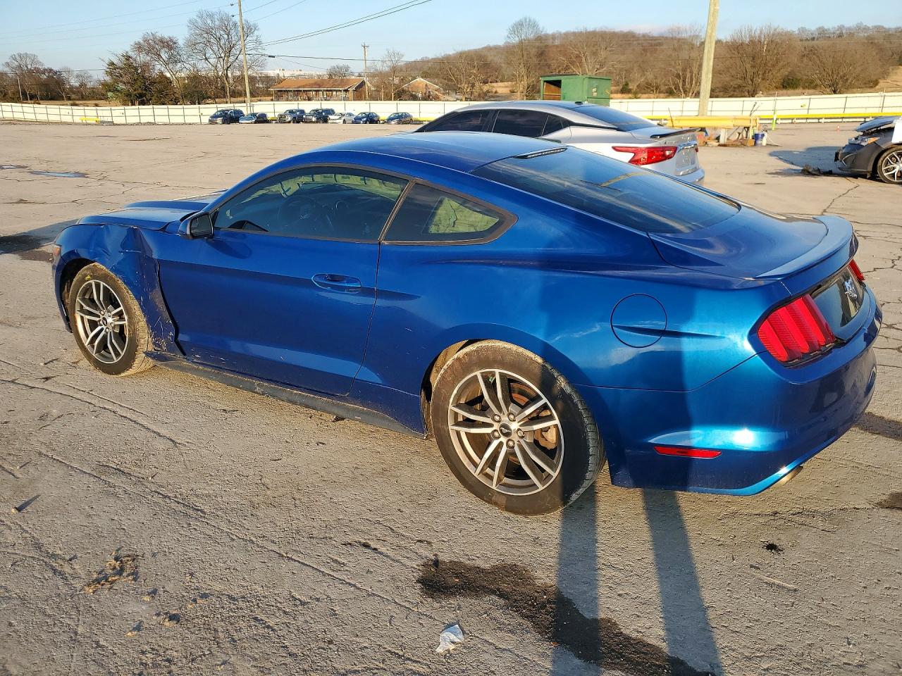 2017 FORD MUSTANG photo 4