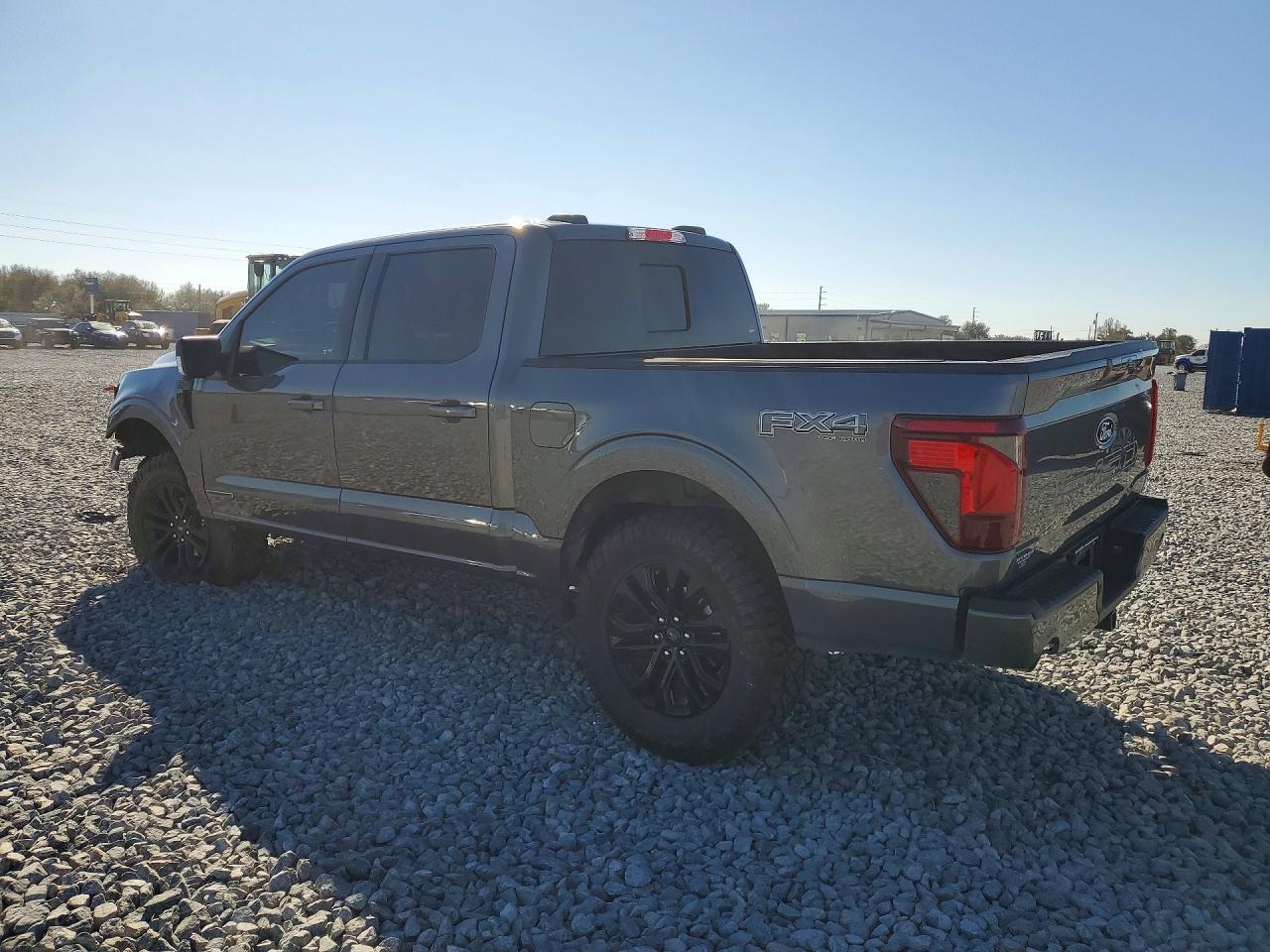 2025 FORD F150 XLT photo 2