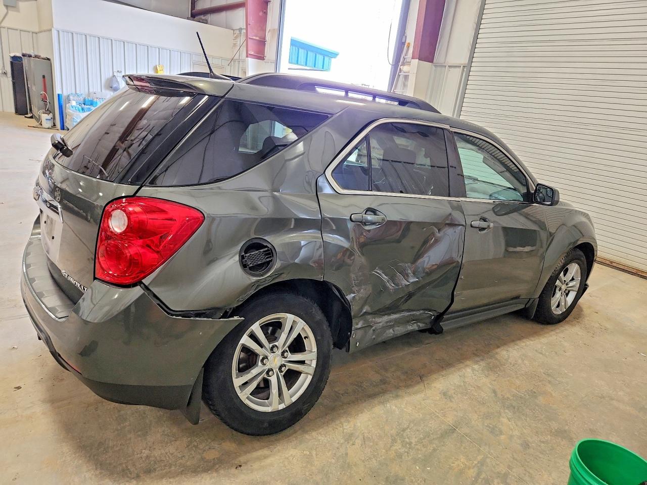 2013 CHEVROLET EQUINOX LT photo 3