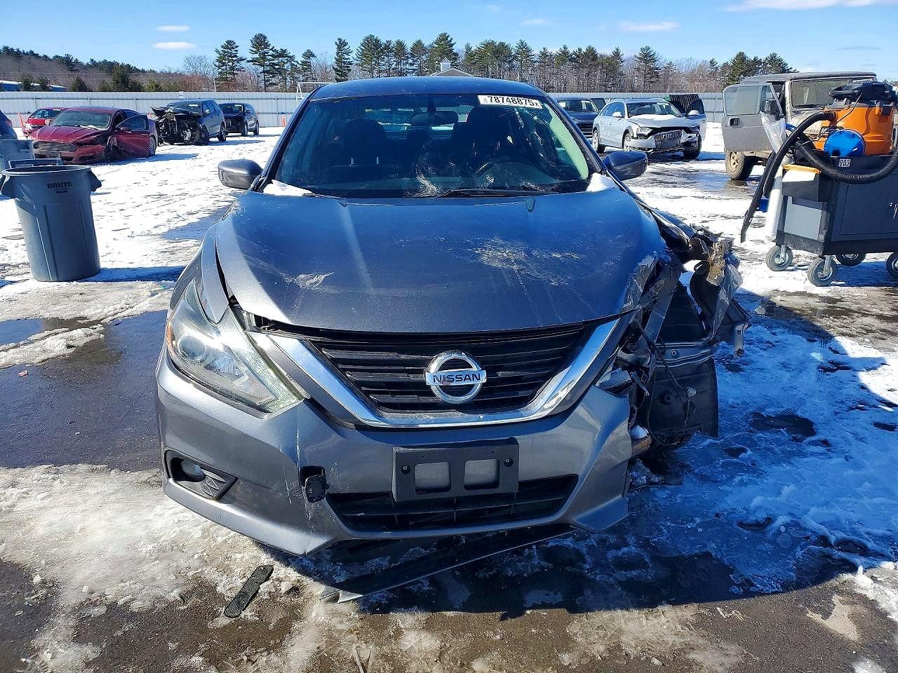 2016 NISSAN ALTIMA 2.5 SR photo 9