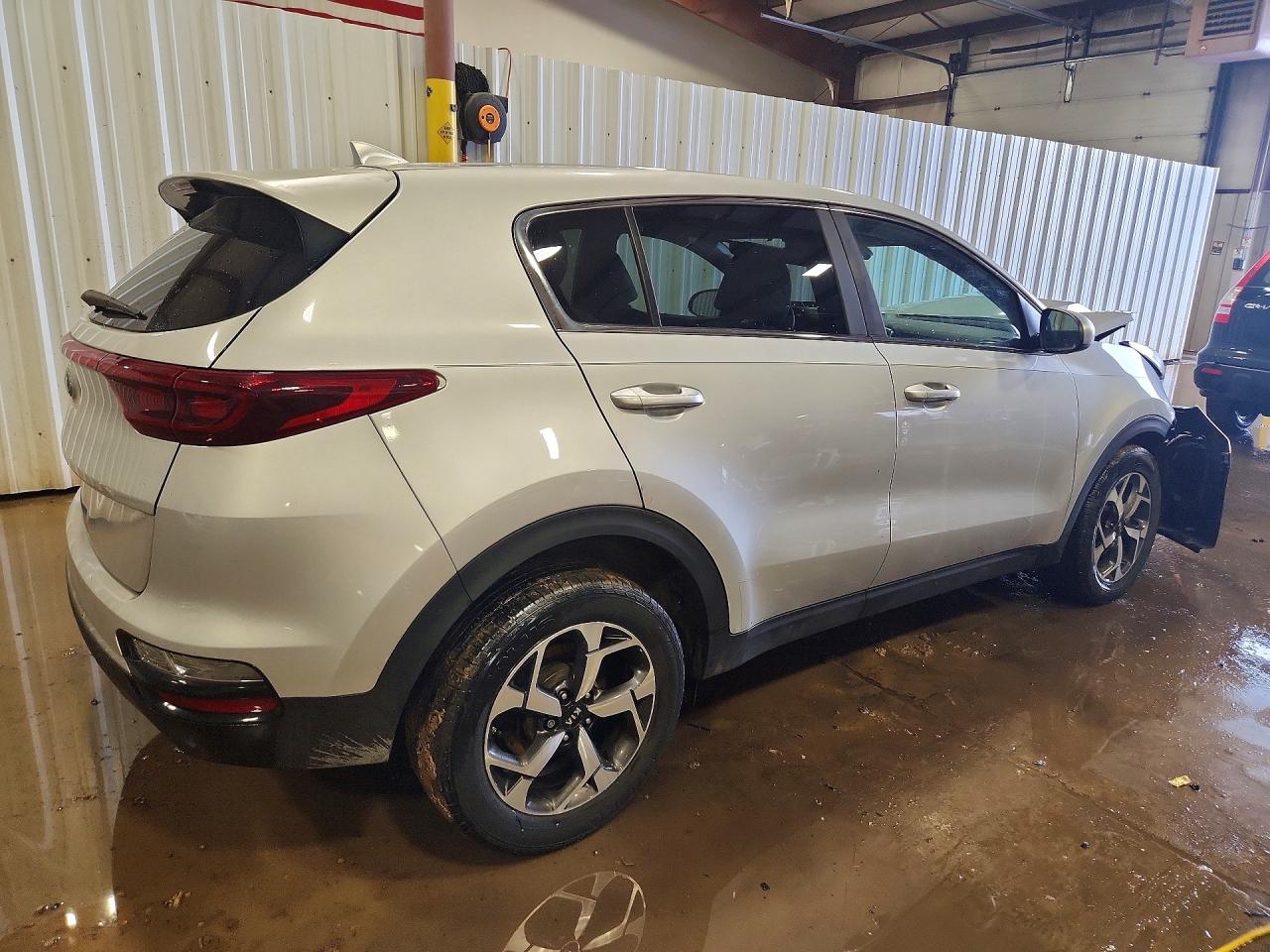 2020 KIA SPORTAGE LX photo 3