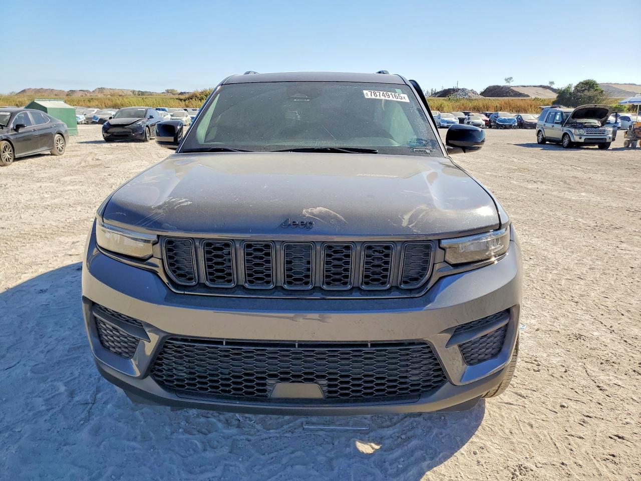 2024 JEEP GRAND CHEROKEE LAREDO photo 13