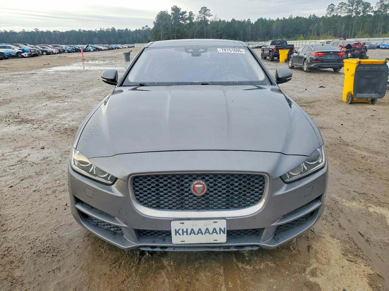 2017 JAGUAR XE PREMIUM photo 13