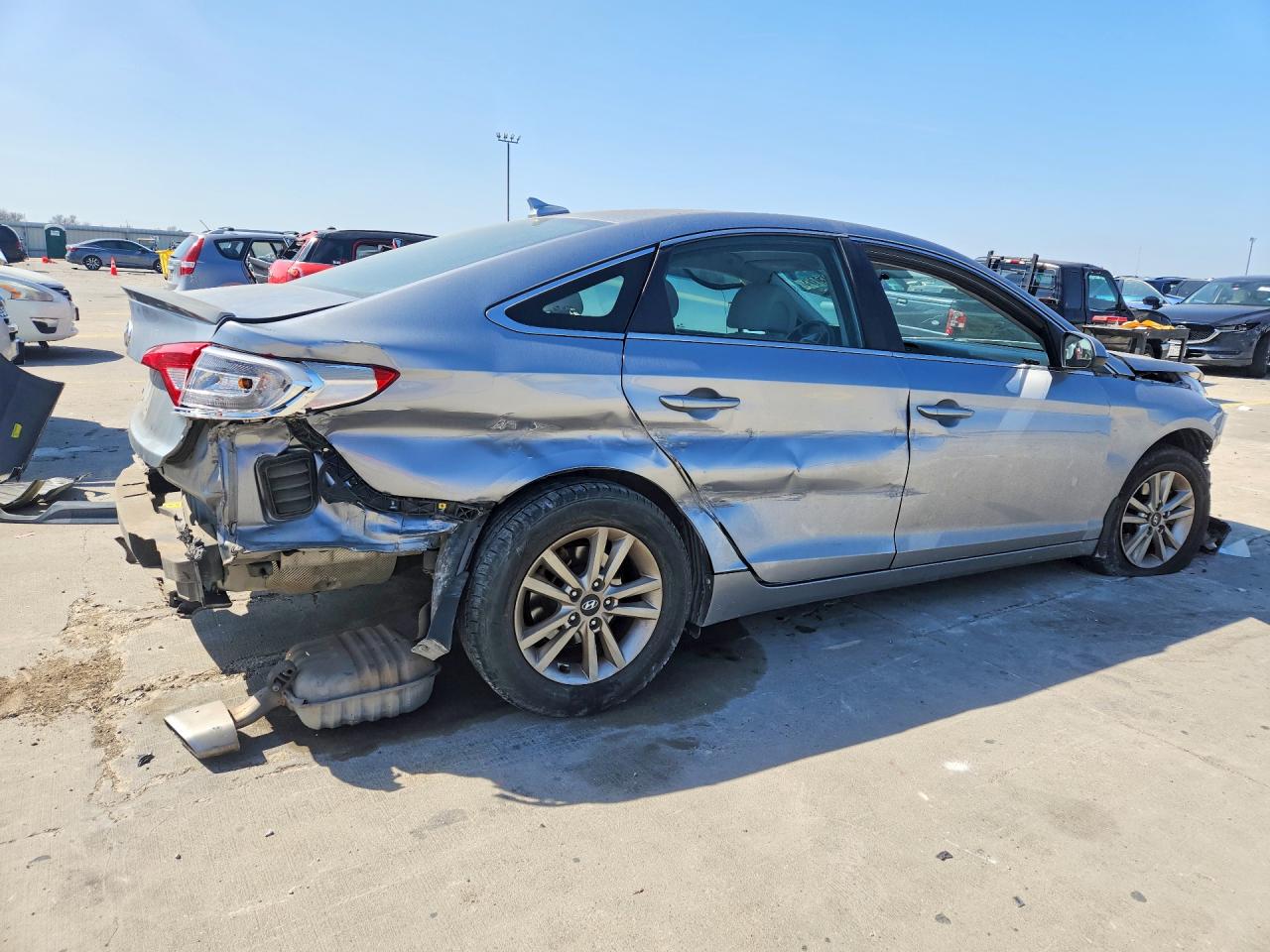 2015 HYUNDAI SONATA SE photo 3