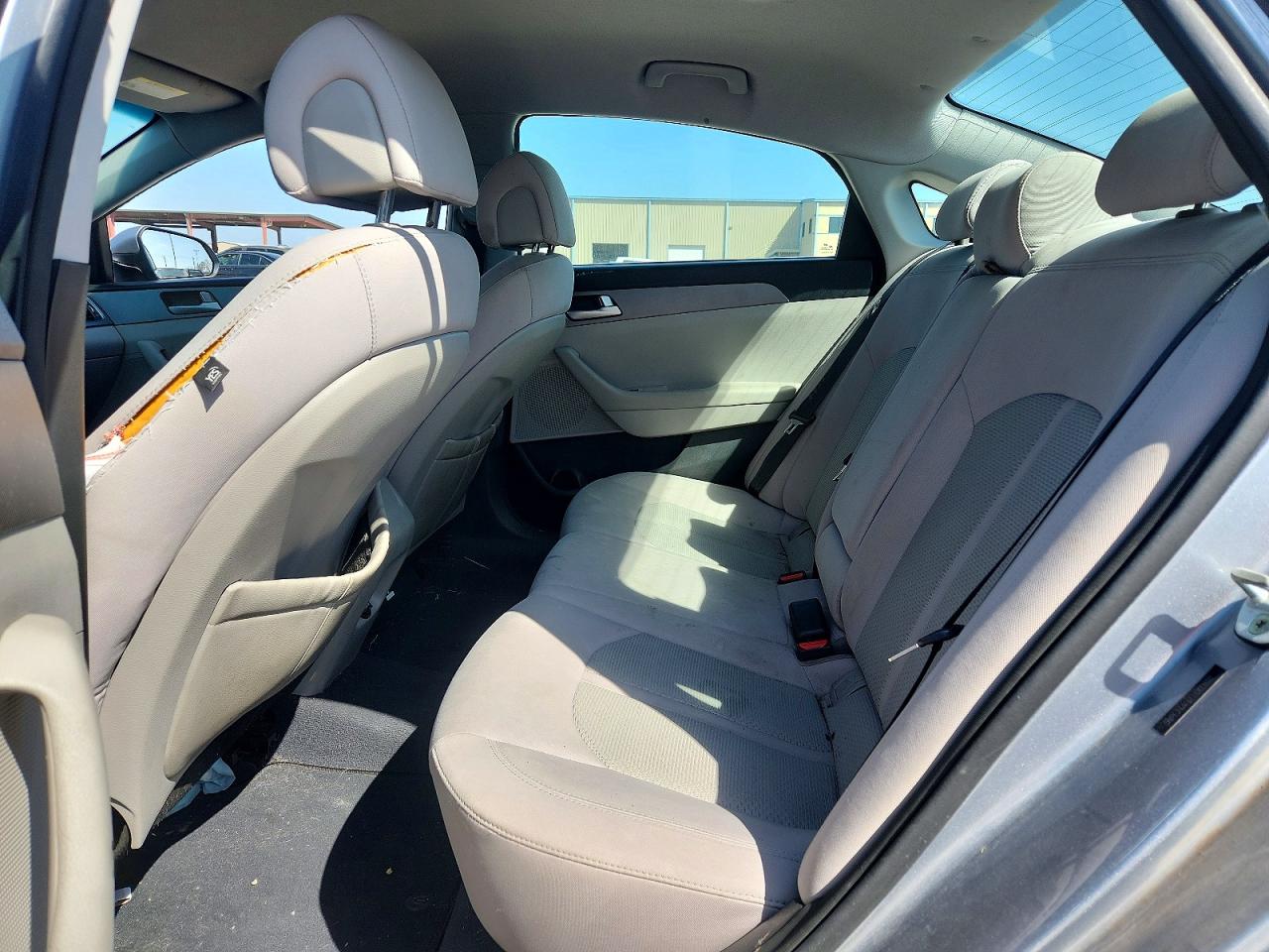 2015 HYUNDAI SONATA SE photo 10