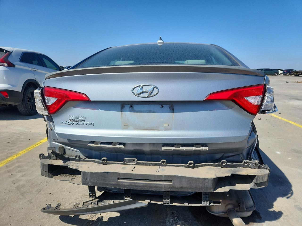 2015 HYUNDAI SONATA SE photo 6