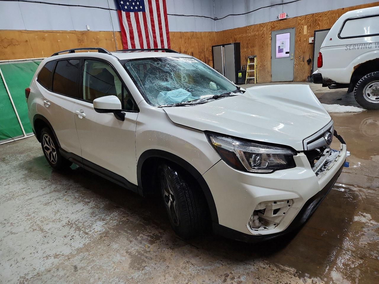 2020 SUBARU FORESTER PREMIUM photo 7