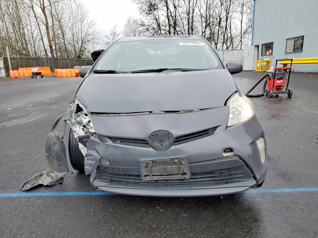 2014 TOYOTA PRIUS TWO photo 13