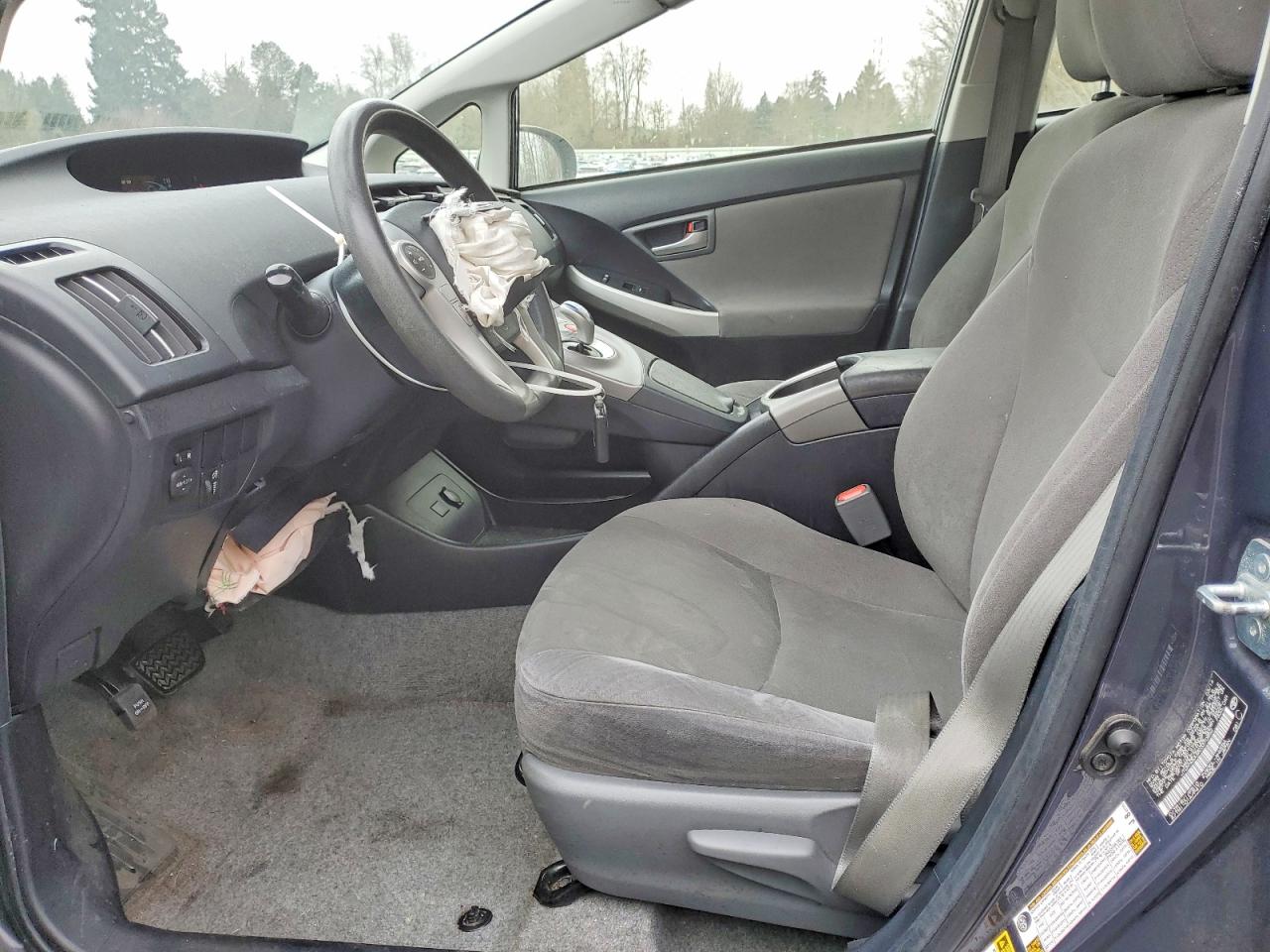 2014 TOYOTA PRIUS TWO photo 19
