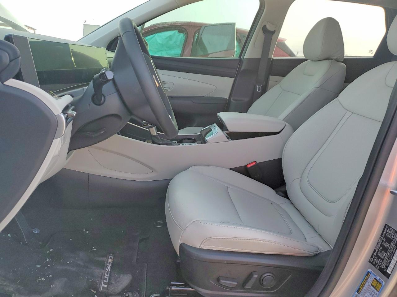 2026 HYUNDAI TUCSON SEL PREMIUM photo 13