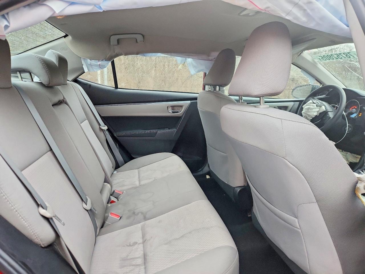 2015 TOYOTA COROLLA LE photo 19
