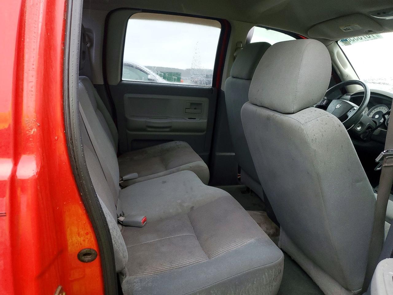 2005 DODGE DAKOTA QUAD SLT photo 10