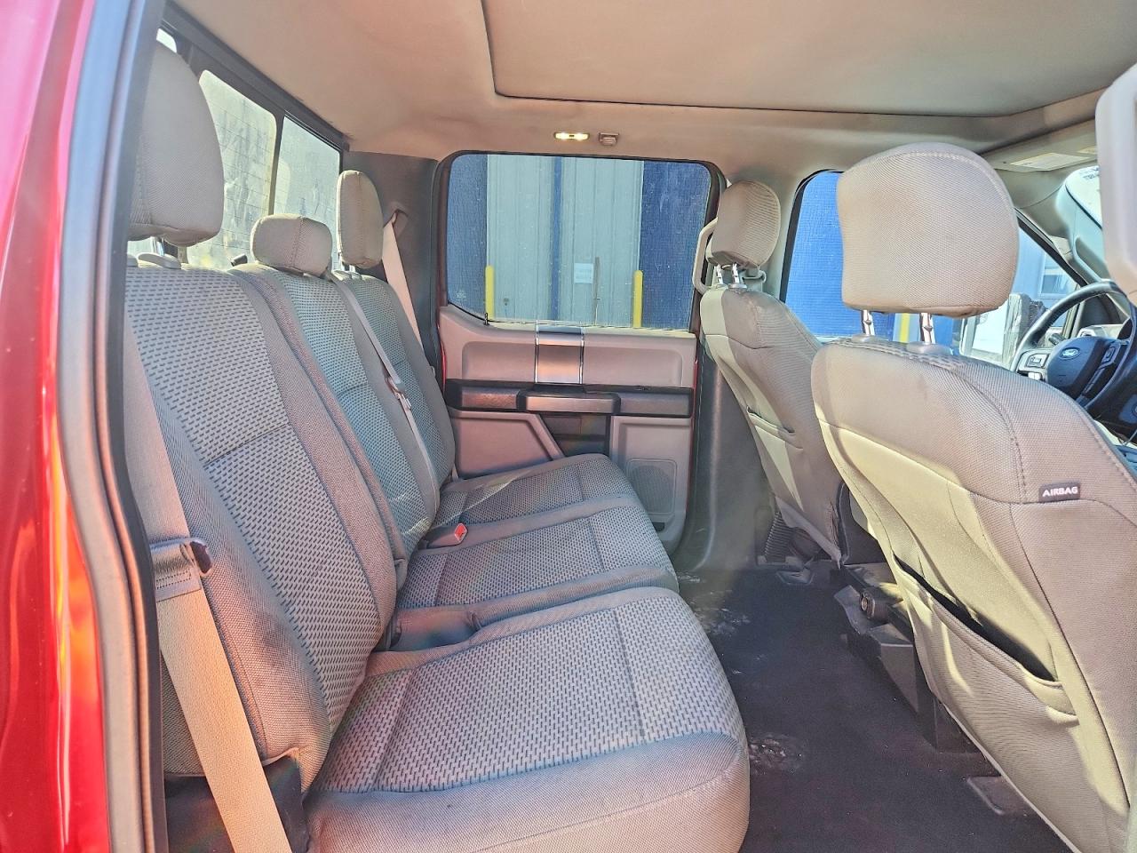 2015 FORD F150 SUPERCREW photo 28