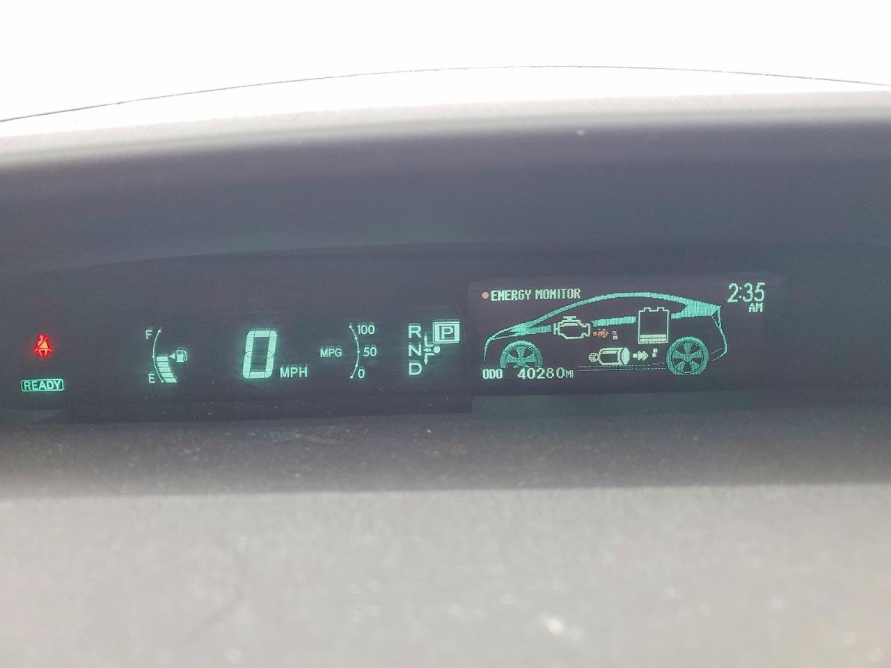 2011 TOYOTA PRIUS TWO photo 17