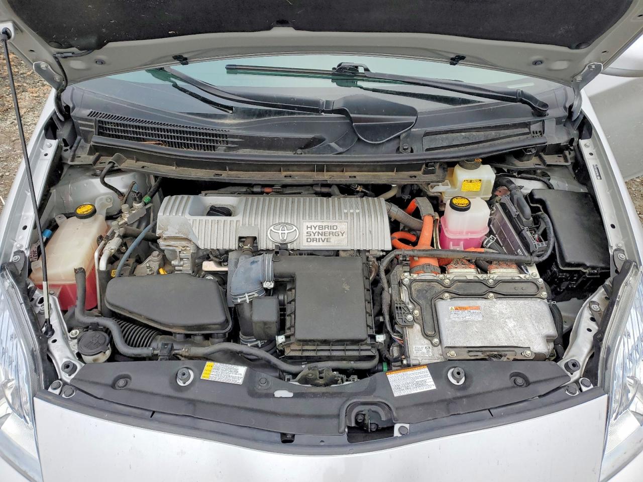 2011 TOYOTA PRIUS TWO photo 23