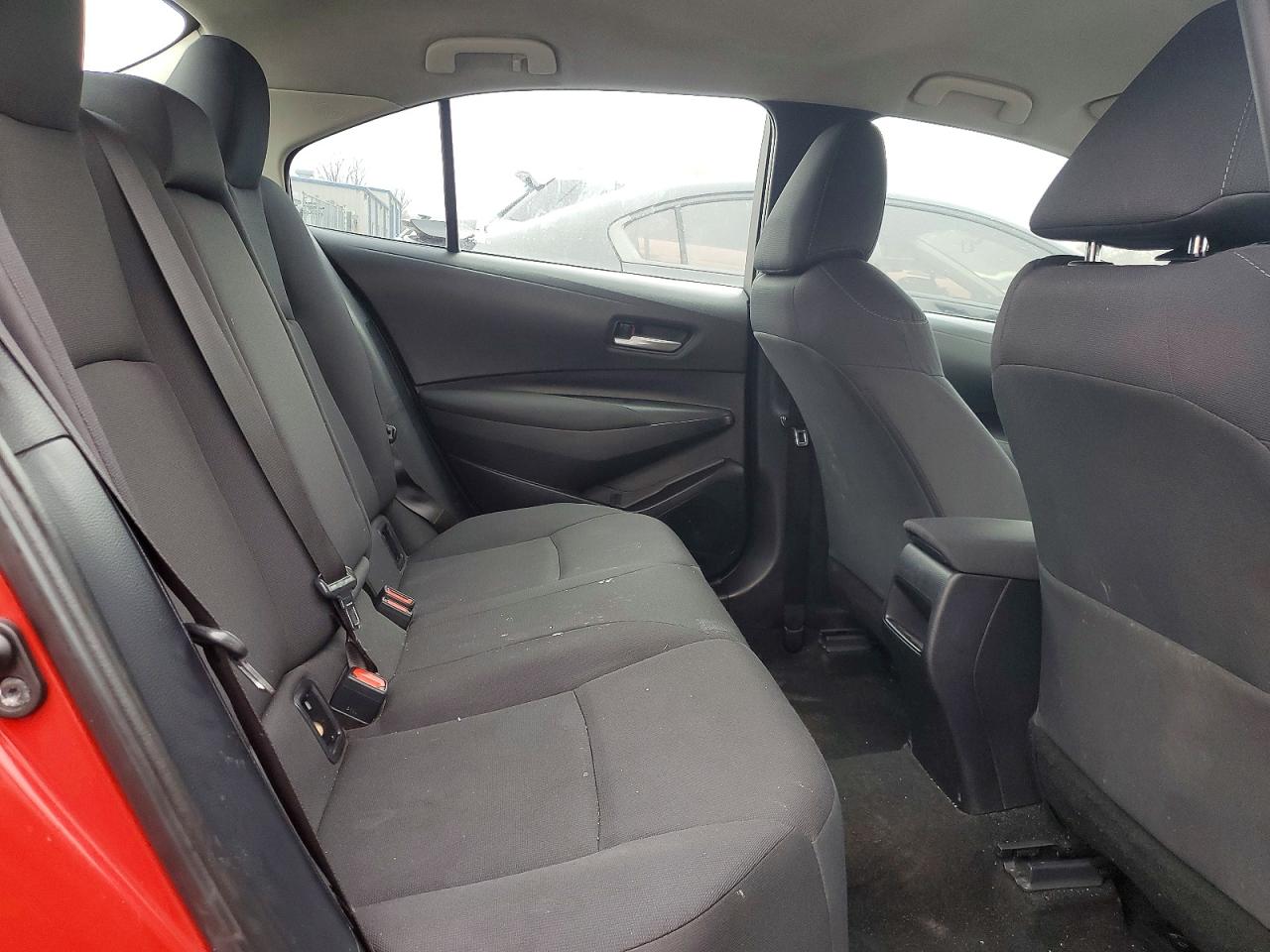 2021 TOYOTA COROLLA LE photo 19