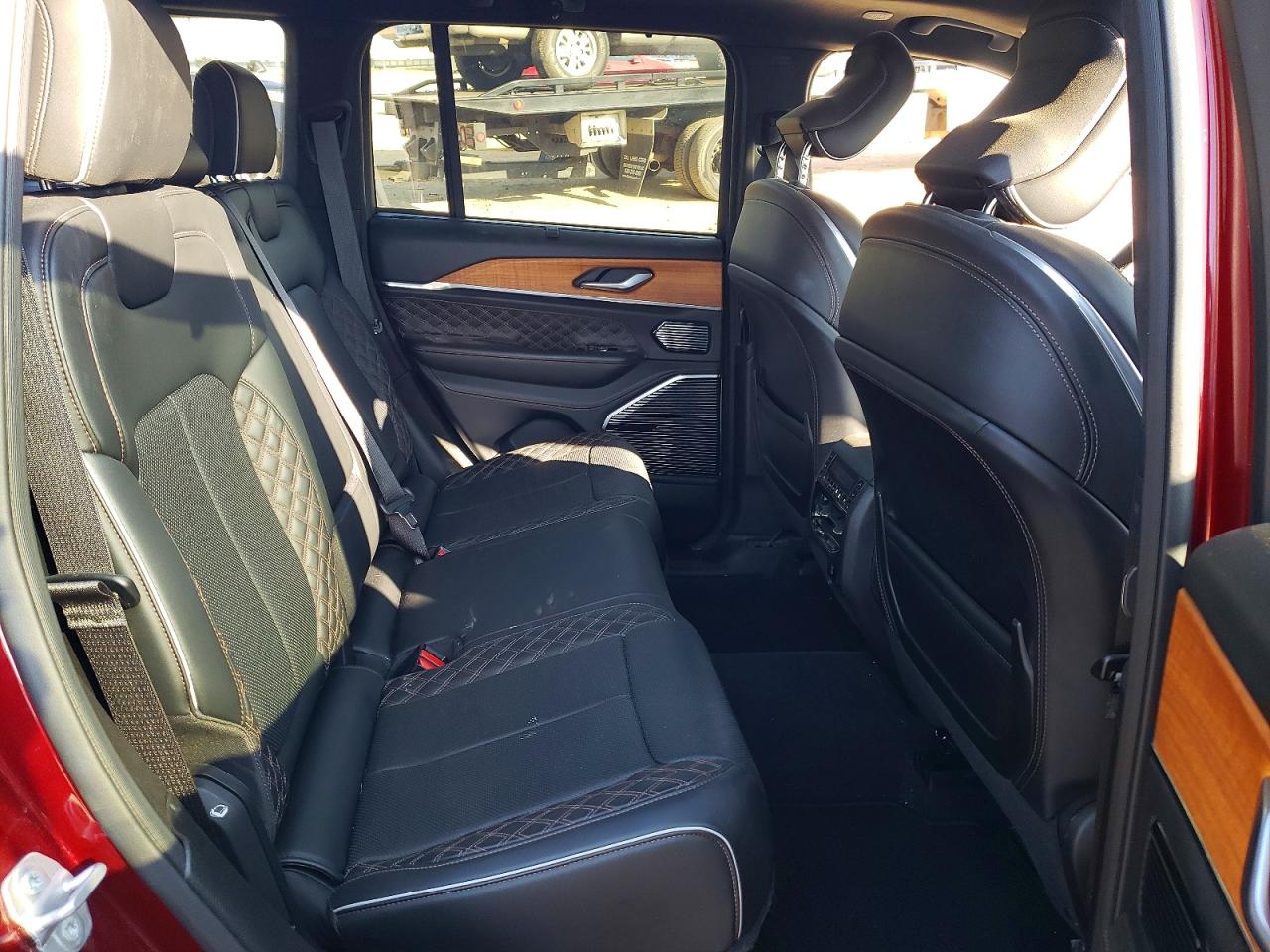 2022 JEEP GRAND CHEROKEE SUMMIT 4XE photo 11
