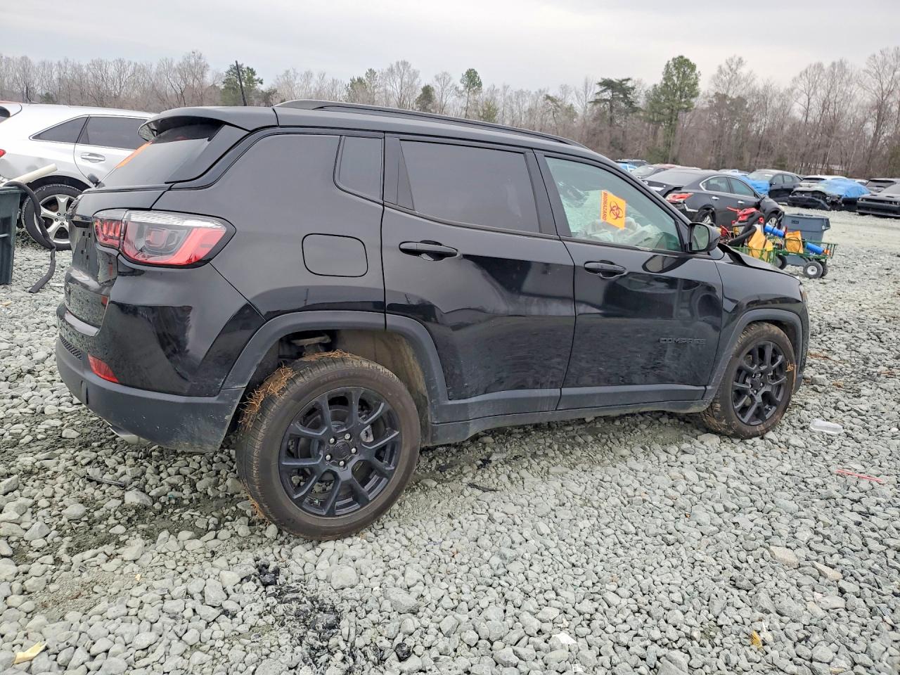 2022 JEEP COMPASS LATITUDE photo 3