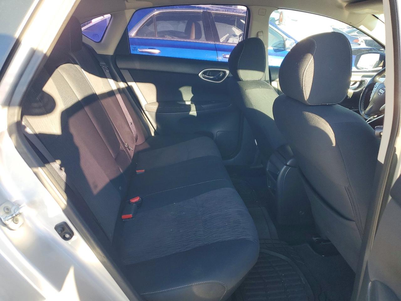 2015 NISSAN SENTRA SV photo 28