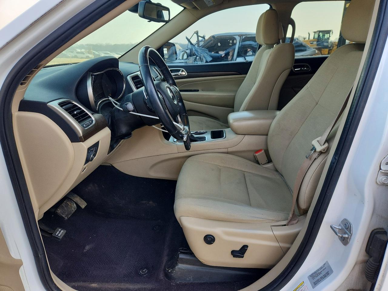 2016 JEEP GRAND CHEROKEE LAREDO photo 19