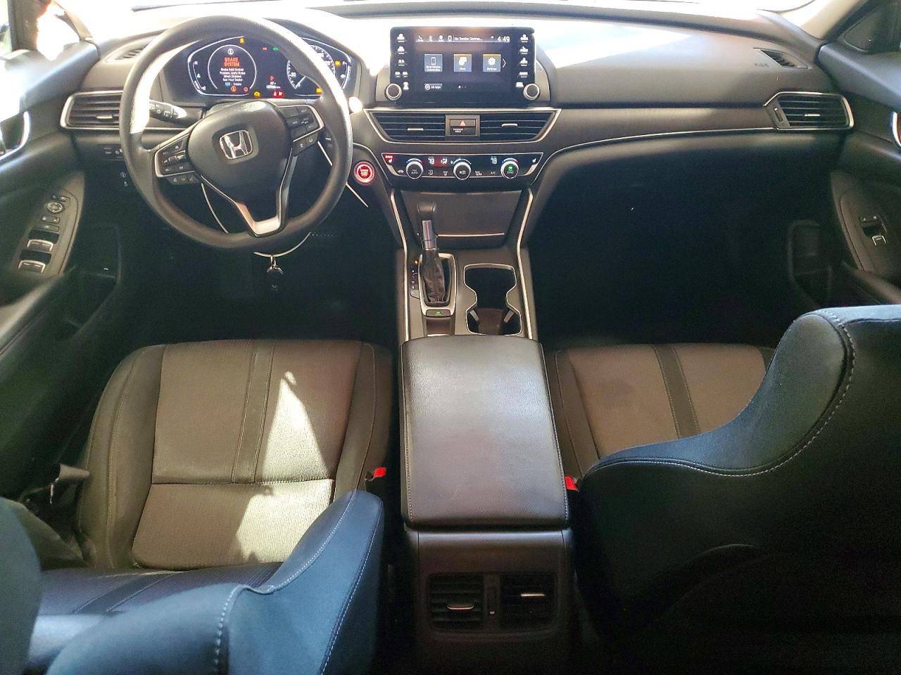 2018 HONDA ACCORD EX photo 22