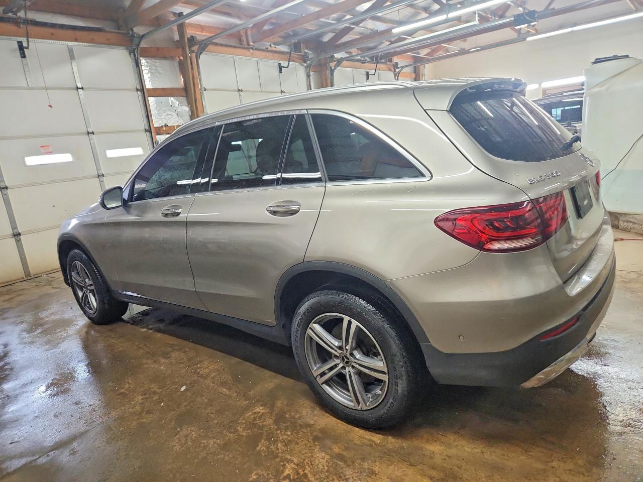 2021 MERCEDES-BENZ GLC 300 4MATIC photo 4