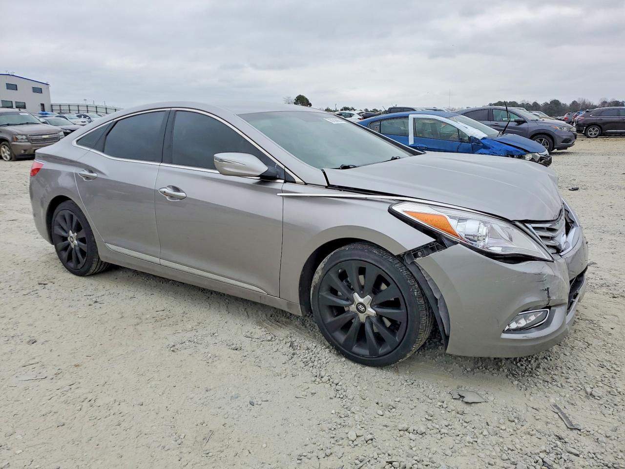 2013 HYUNDAI AZERA BASE photo 10