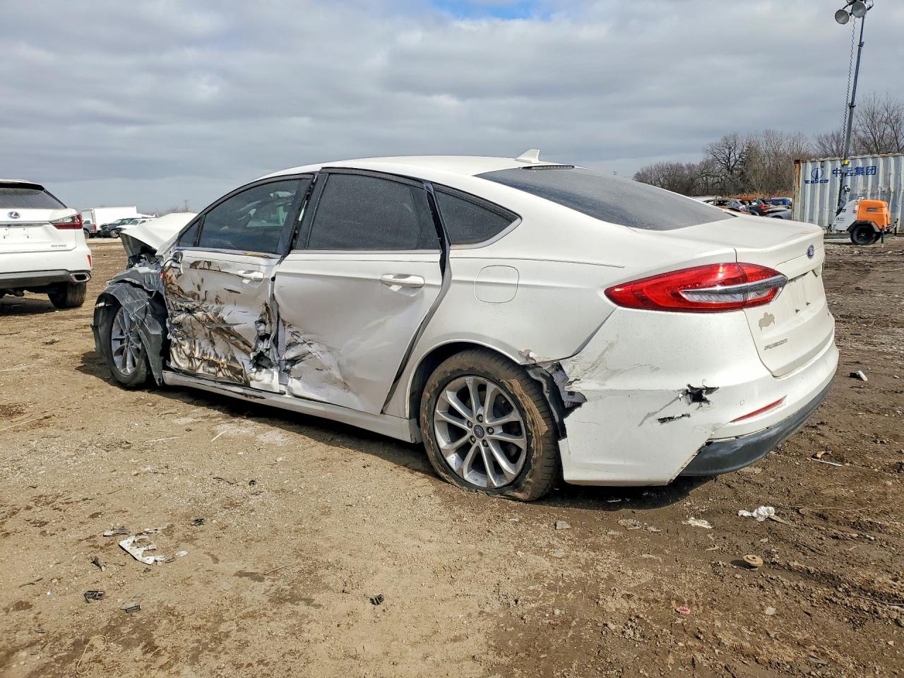 2019 FORD FUSION SE photo 3