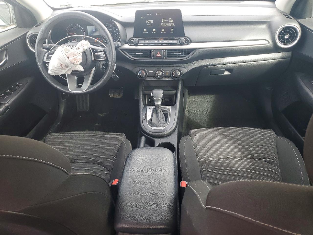 2021 KIA FORTE LXS photo 22