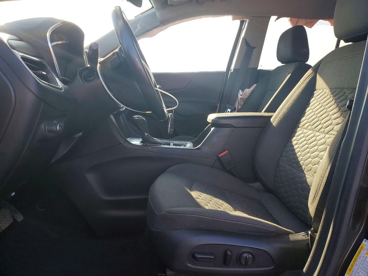 2020 CHEVROLET EQUINOX LT photo 13