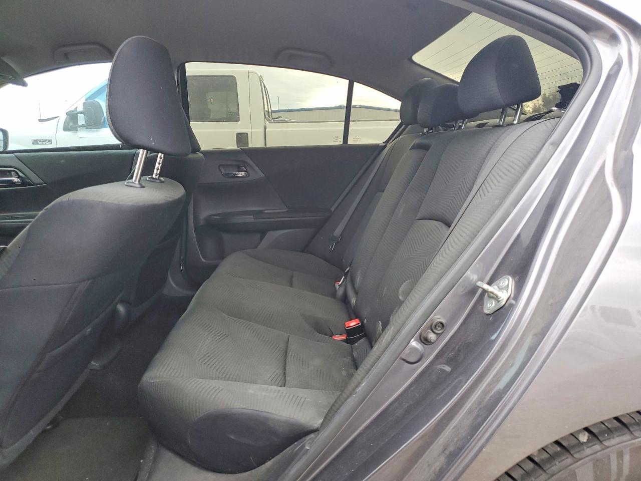 2017 HONDA ACCORD LX photo 19