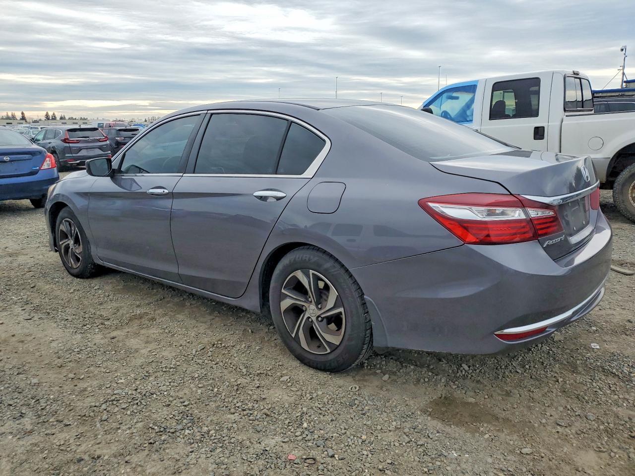 2017 HONDA ACCORD LX photo 3