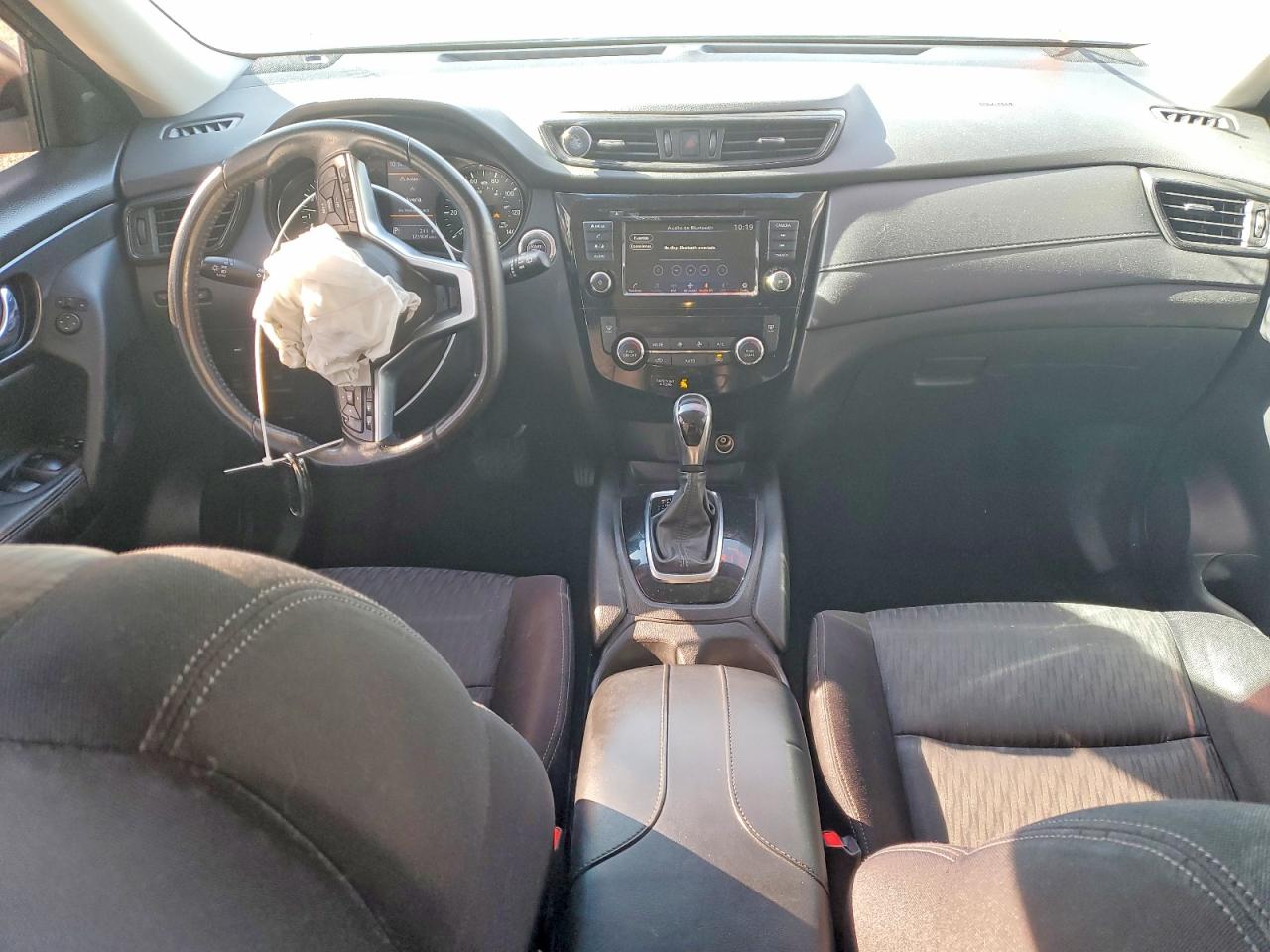 2018 NISSAN ROGUE SV photo 15