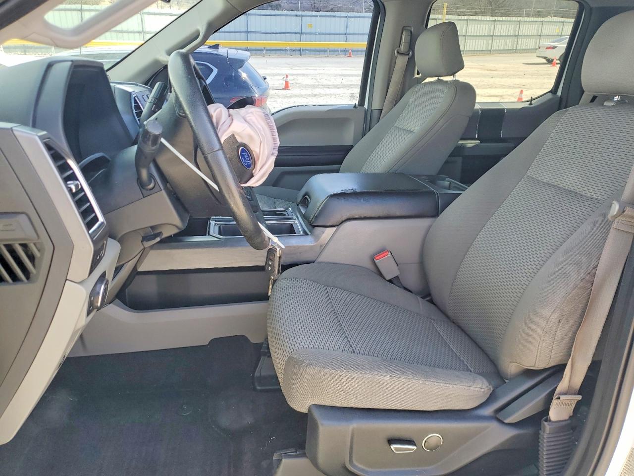 2016 FORD F150 SUPERCREW photo 19