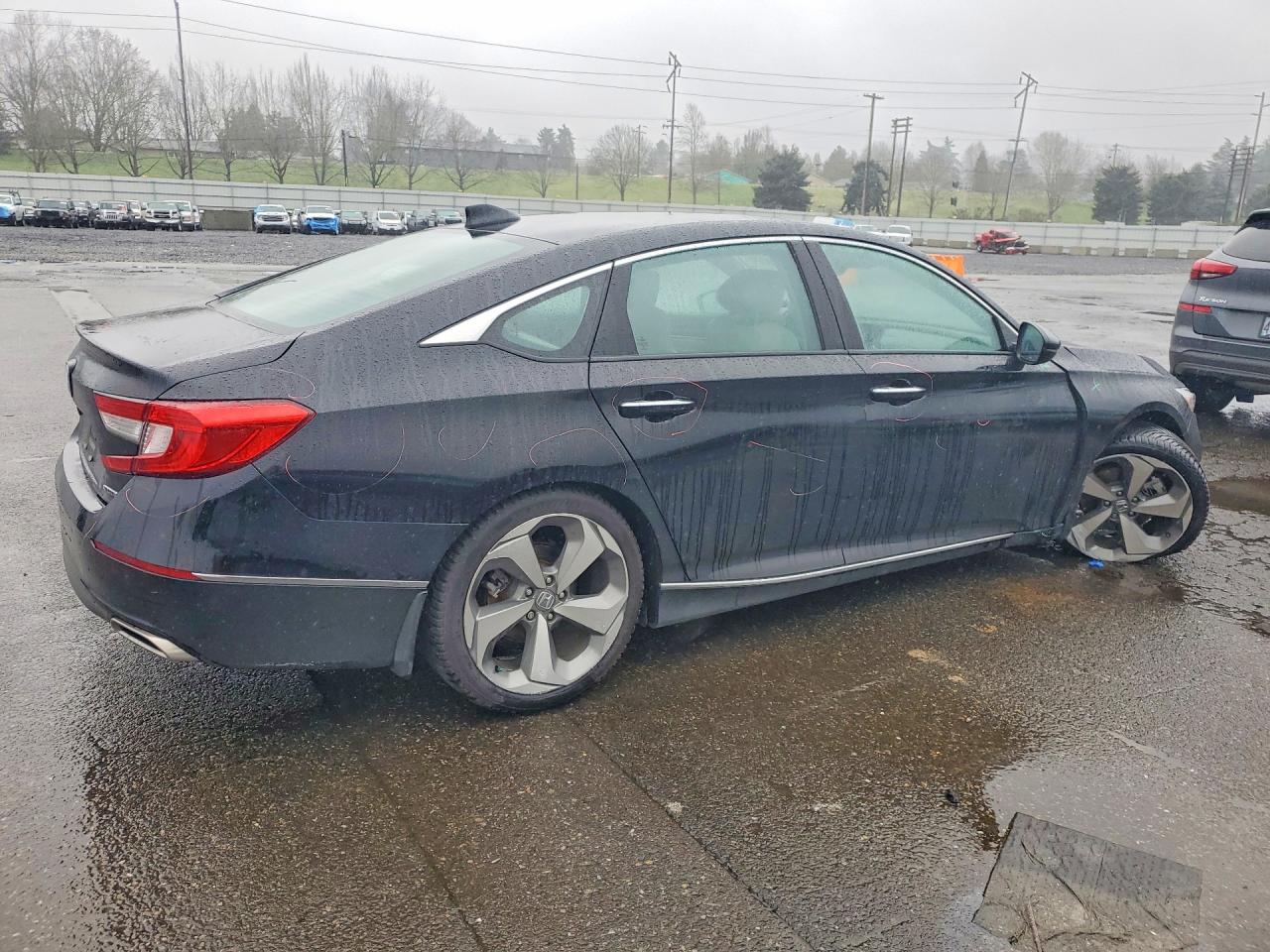 2018 HONDA ACCORD TOURING photo 5
