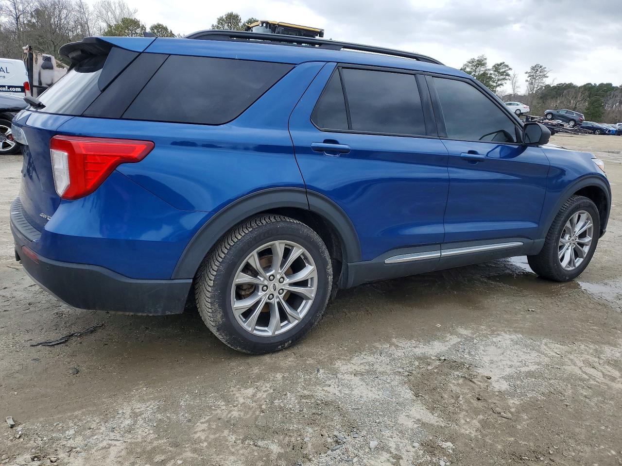 2021 FORD EXPLORER XLT photo 5