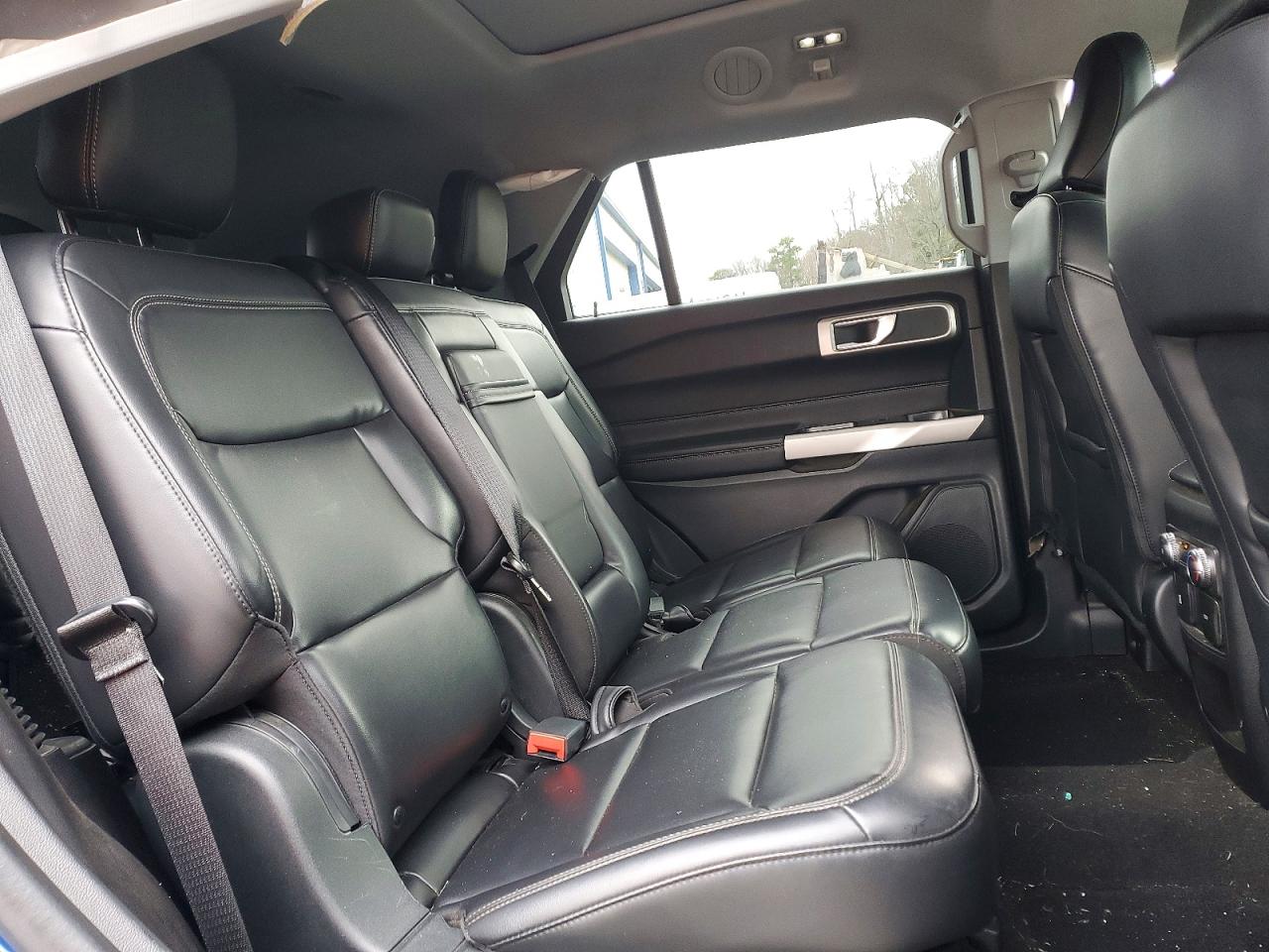 2021 FORD EXPLORER XLT photo 21